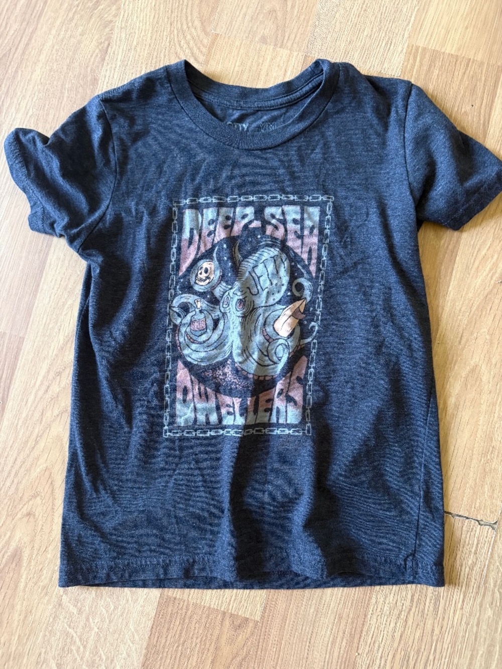 Jetty deep sea dwellers youth medium shirt